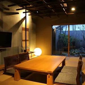 ゲストハウス 京都旅庵　然 京町家の宿